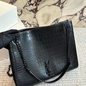 ✨✨Yves Saint Laurent Black Shoulder Bag